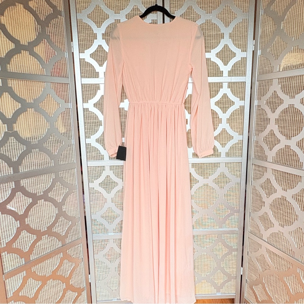 NWT Lulu's Pink Pleated Gown with Bishop Sleeves - Picture 8 of 9